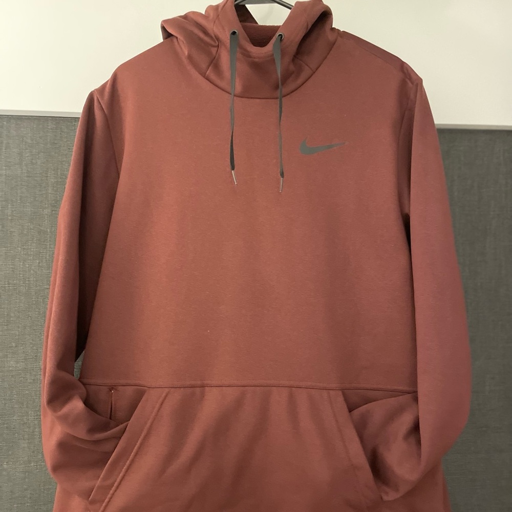 Nike therma hoodie - Picture 11 of 11